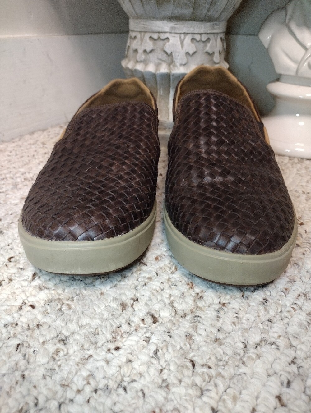 OluKai Lae'ahi Lahuhala Men’s Dark Brown Hand Woven Leather Slip-On Loafers - Picture 5 of 9